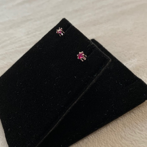 Hand crafted dainty ruby studs - Picture 14 of 16